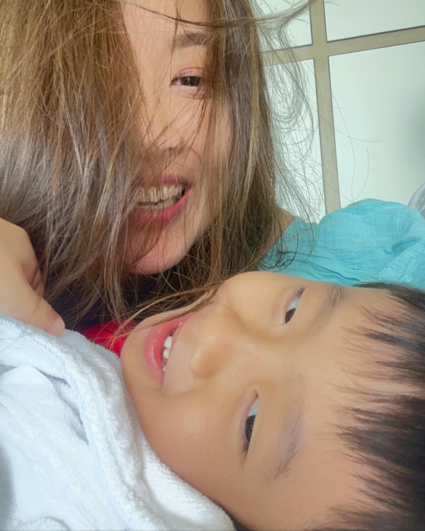 陳敏之怒斥遭的士兜路