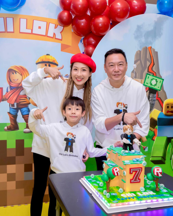 陳敏之怒斥遭的士兜路