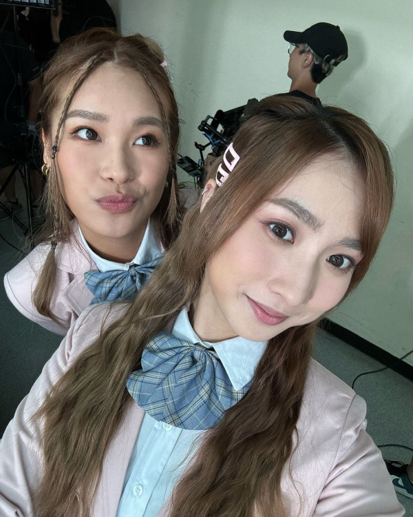 聲夢小花生日派對辦菲律賓式成人禮 公主晚裝性感上陣 粉絲爭相送花 