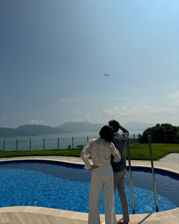 聲夢小花生日派對辦菲律賓式成人禮 公主晚裝性感上陣 粉絲爭相送花 