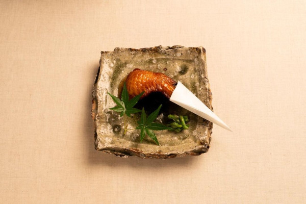 東京串燒燒鳥百名店 焼鳥　おみ乃（圖片來源：IG@yakitori_omino）