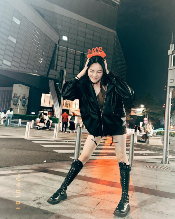 《愛回家》30歲小花遊越南富國島狂晒靚相!螢光粉色泳衣露事業線!