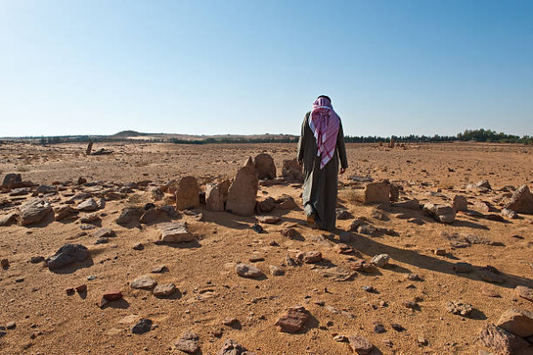 破．地獄｜旅行期間參加陌生人的喪禮？從《破．地獄》看世界7大特色殯葬文化 