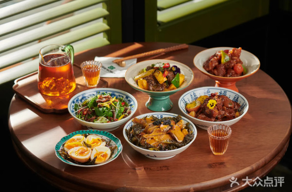 深圳5大聖誕打卡餐廳Cafe推介！旋轉木馬裝置/雪白貓頭鷹公仔/玩具熊牆（附地址） 