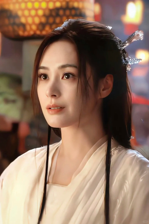 阿嬌內地拍劇最新古裝造型曝光！獲讚「最美人母」眼神有戲！ 