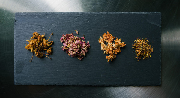 清邁高CP值住宿人均每晚7起!60年歷史煙廠變身度假村 設玻璃屋café/茶館/Spa