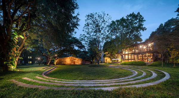 清邁高CP值住宿人均每晚7起!60年歷史煙廠變身度假村 設玻璃屋café/茶館/Spa