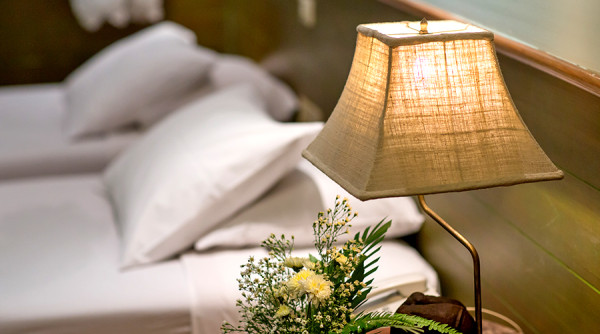 清邁高CP值住宿人均每晚7起!60年歷史煙廠變身度假村 設玻璃屋café/茶館/Spa