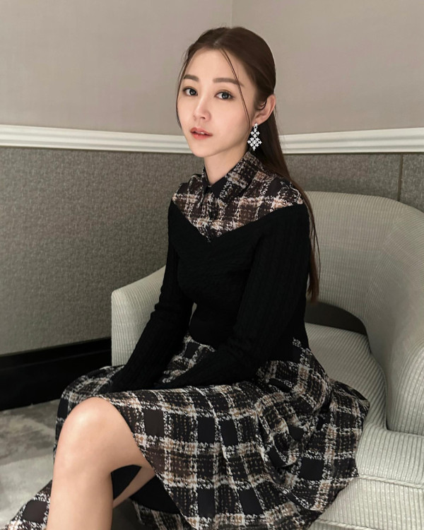 廣州捕獲衛詩雅真實狀態驚人！網民大讚同場45歲女星更出眾 