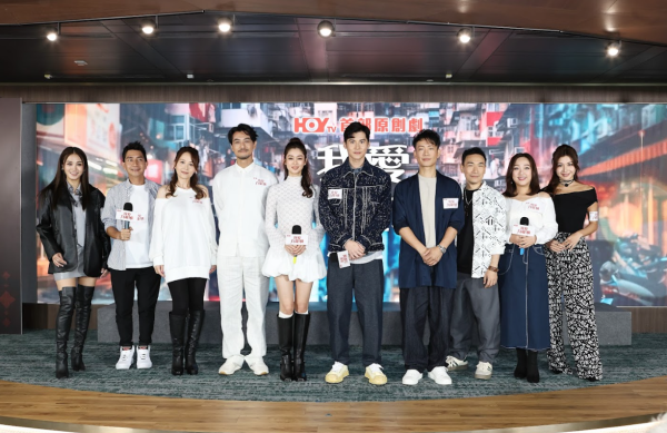 岑麗香澳門自拍大曬少女肌! 兩孩之母保養得宜 網友問:妳讀中幾?