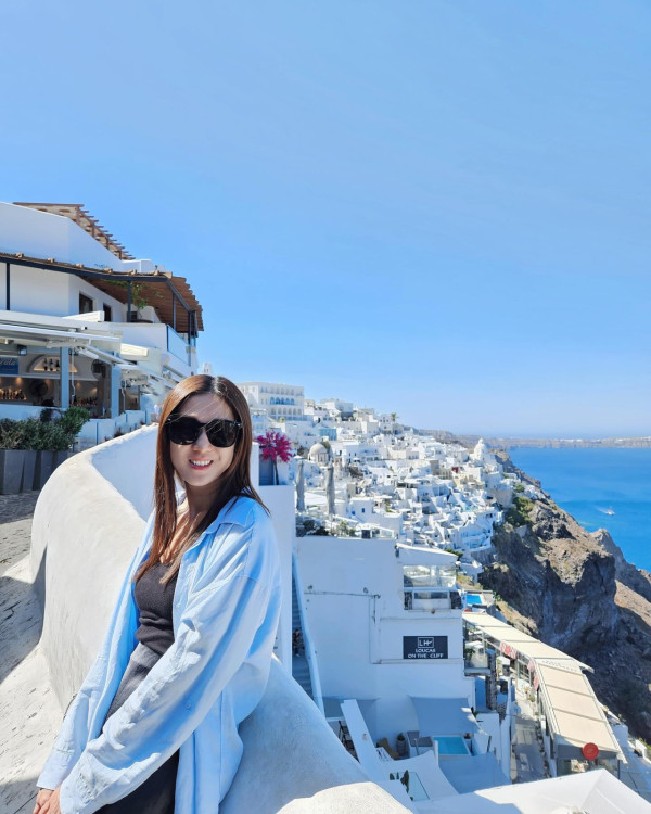 鍾嘉欣帶仔囡坐郵輪旅行！7歲大囡女大十八變！眼大臉尖極靚女！ 