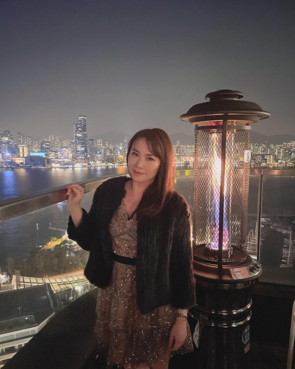 前TVB咪神張秀文婚後神隱 激罕po近況！坐頭等飛杜拜曬貴婦生活 