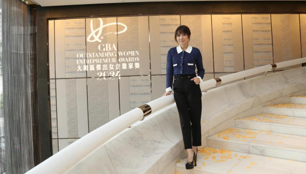 前港姐冠軍獲政府頒榮譽勳章成史上第一人 婚後淡出幕前積極發展慈善事業