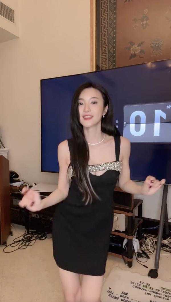 37歲TVB視后突然成內地流量密碼！點擊超過9.4億！搏到盡玩透視誘惑！ 