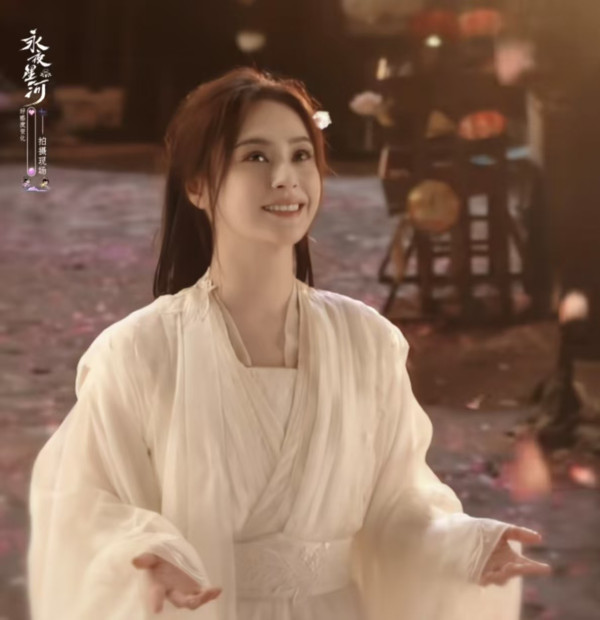 阿嬌內地拍劇最新古裝造型曝光！獲讚「最美人母」眼神有戲！ 