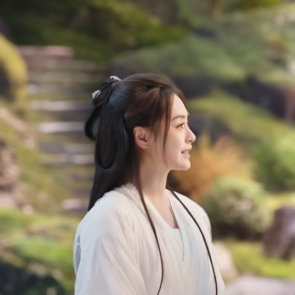 阿嬌內地拍劇最新古裝造型曝光！獲讚「最美人母」眼神有戲！ 