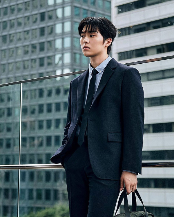 韓星曬Figure疑誤Po裸體照 網上瘋傳！事務所11字回應 