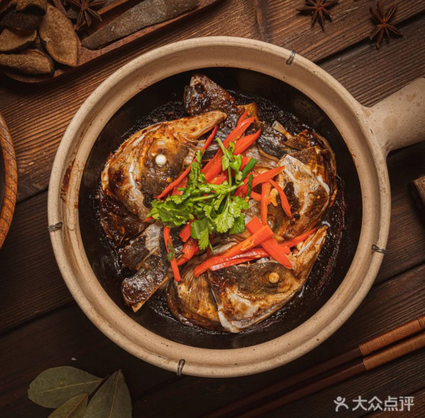 咬金•煲仔皇(圖片來源:大眾點評) 咬金•煲仔皇(圖片來源:大眾點評)