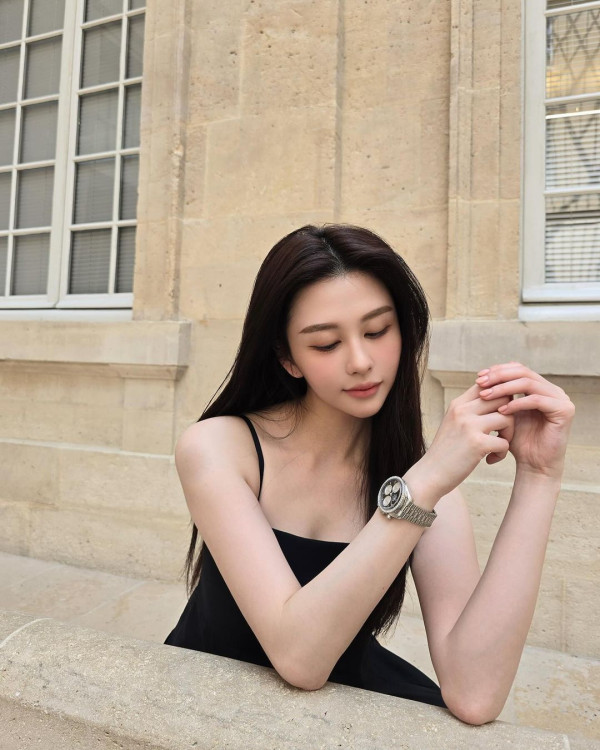 張智霖袁詠儀全家日本過聖誕 魔童暴風成長 網民激讚帥度不輸爸爸 