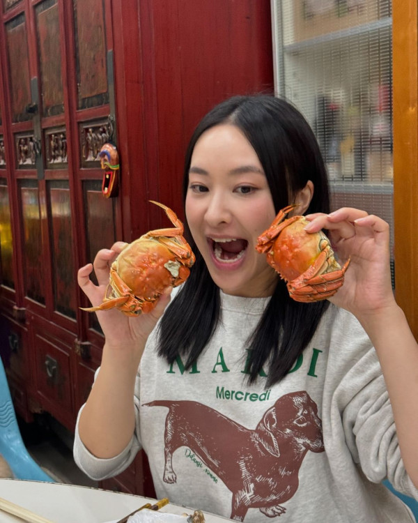 TVB花旦沖繩泳裝曬逆天長腿 玉背超吸睛!告別過往「肉肉身型」