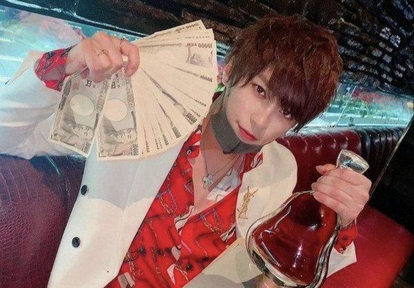 櫻花妹描述日女理想一生 16歲初夜/30歲生兩孩/50歲追求興趣 網民:30歲會出軌一次