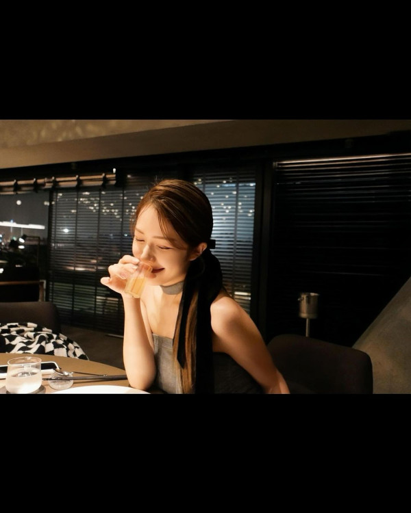 莊子璇成功朝聖《黑白大廚》超難預約餐廳！全靠這位《愛回家》戲裡戲外「富二代」 