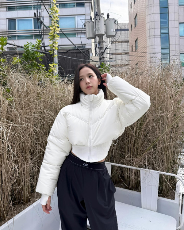 羽絨正確穿法|日本節目實測:羽絨內穿厚衫=越著越凍?專家揭3大保暖謬誤 著錯HEATTECH凍過唔著!