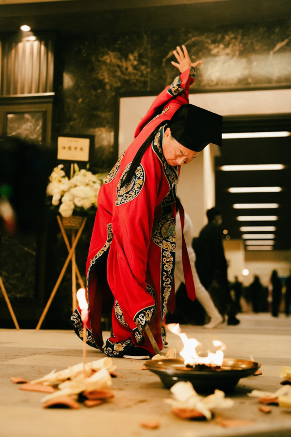 這句話簡單卻富有力量,出自郭文(許冠文飾)對女兒的遺言,他解釋起初為女兒取名為「郭文玥」,意思即為「阿文的寶貝」。為一直誤以為父親不喜歡自己的女兒文玥,解開了多年來的心結。