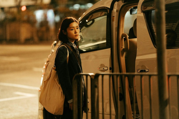 對生者的勸慰,希望他們能放下哀痛。眼淚有時是一種羈絆,讓逝者難以安息。唯有釋懷,才能真正告別。