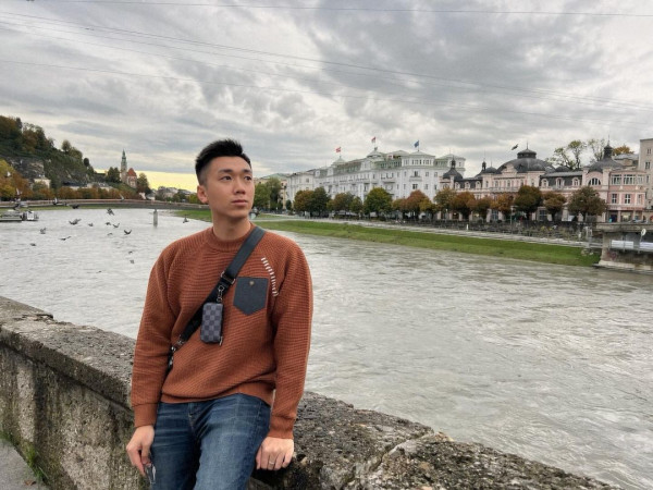 新聞主播帶一物返內地被截停安檢 遭問長問短：過關都驗屍咁驗 