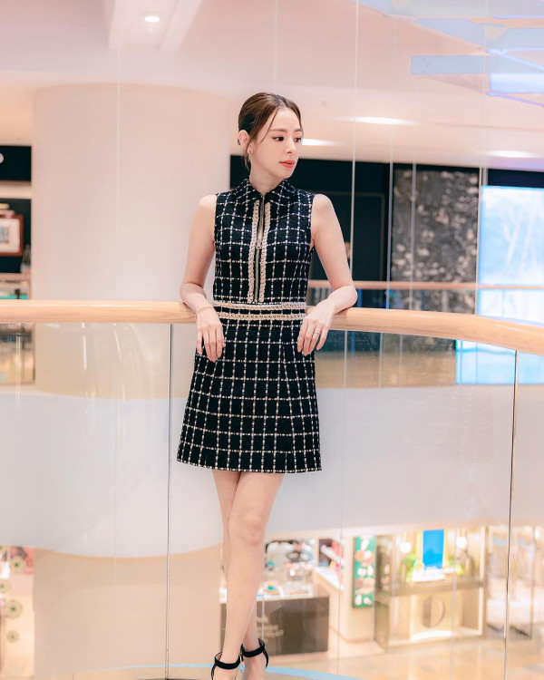 44歲TVB童顏人妻激罕公開囡囡近照 暴風長高少女味濃成潛力星二代