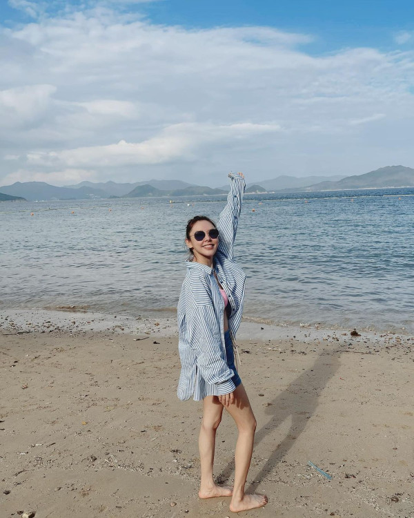 44歲TVB童顏人妻激罕公開囡囡近照 暴風長高少女味濃成潛力星二代