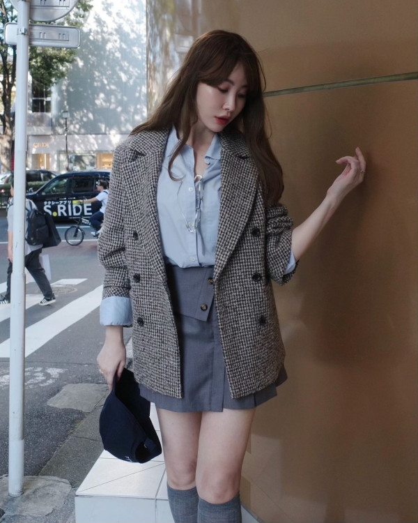 「日本第一美胸」小嶋陽菜出席寫真集活動遭狂迷強抱 色魔曾自稱台灣留學生 真實身份原來係… 