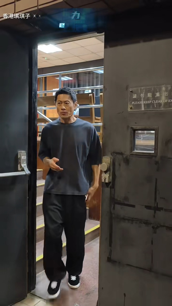 TVB冧爆夫妻深度遊巴黎 大讚又浪漫又chill 網民:男方後生靚仔過黎明