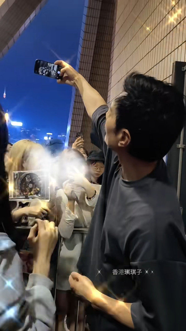 TVB冧爆夫妻深度遊巴黎 大讚又浪漫又chill 網民:男方後生靚仔過黎明