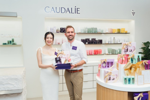 懷孕麥明詩爆一原因驚老公走佬!將到峇里島影三點式孕照!