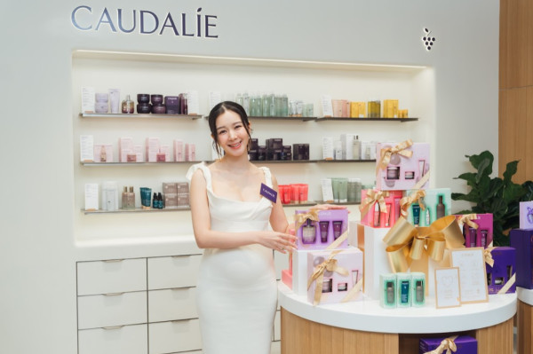 懷孕麥明詩爆一原因驚老公走佬!將到峇里島影三點式孕照!