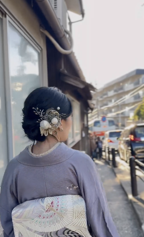 小提琴家跟團遊沖繩住酒店中伏 自嘲似工人房 網友：加錢同導遊換房 