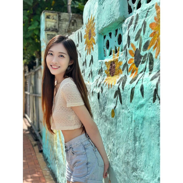 《台灣原味道》主持 梁凱晴（圖片來源：instagram@ninaa0821）