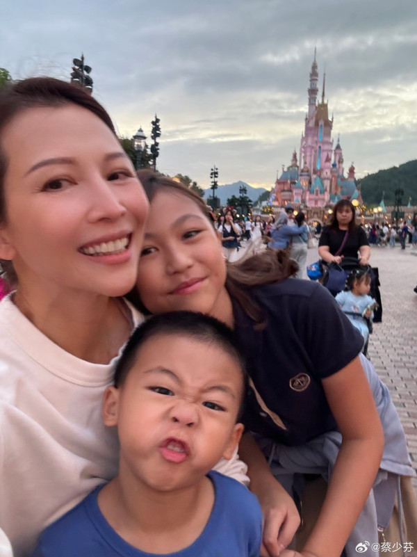 盤點10位娛樂圈「多仔婆」星級靚媽！連中三元唔止陳凱琳一個 呢位生足4個仍然身材惹火