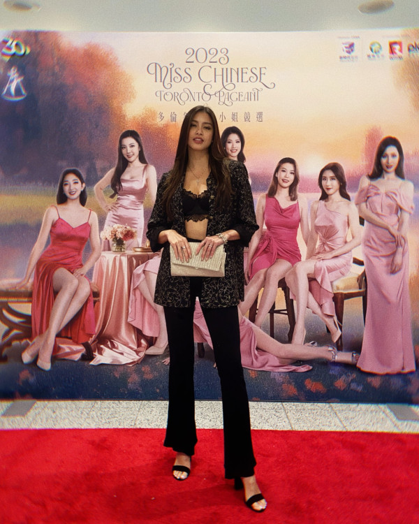 前港姐冠軍孖囡囡美國行年宵 大讚有新年氣氛:以為返咗香港