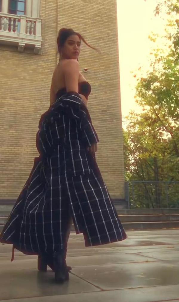 前港姐冠軍孖囡囡美國行年宵 大讚有新年氣氛:以為返咗香港