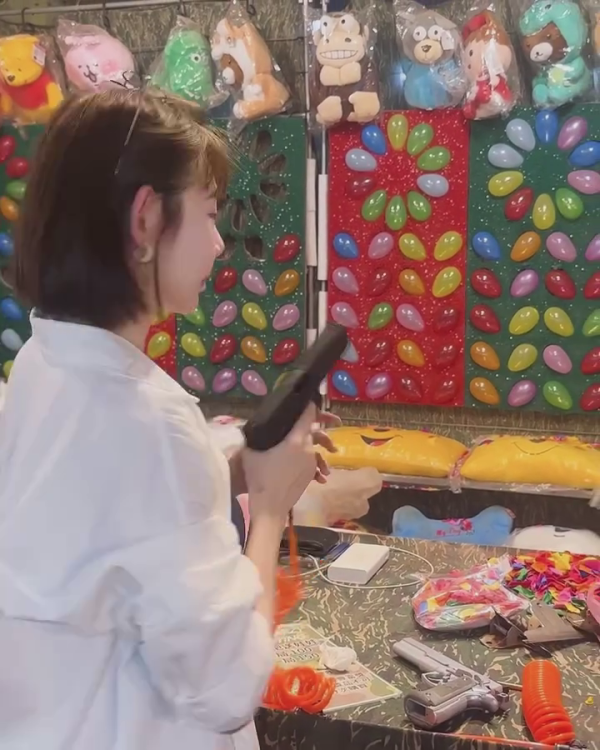 Edan林明禎台灣夜市行街被斷正？ 戀情疑曝光 網友反應兩極 