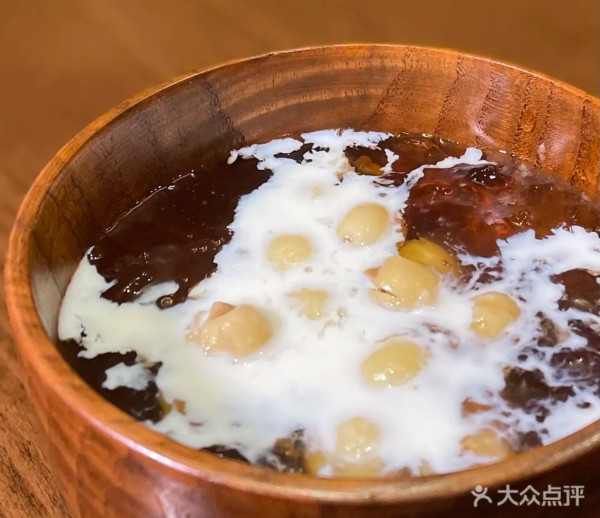 廣州北京路步行街逾10大美食推介！蟹黃撈飯+人氣「綠水鬼」+超高CP值舒芙蕾 