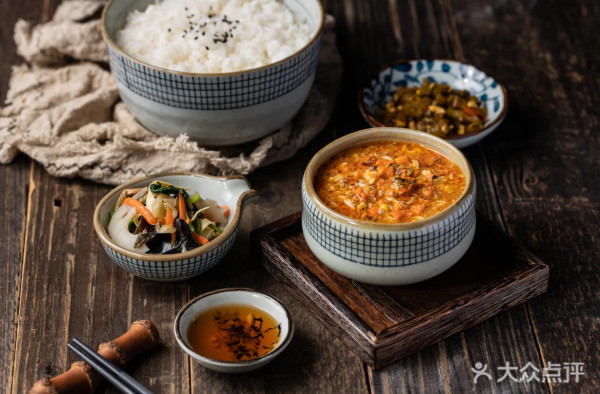 廣州北京路步行街逾10大美食推介！蟹黃撈飯+人氣「綠水鬼」+超高CP值舒芙蕾 