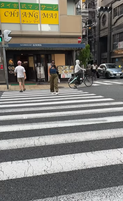 KOL為測試一事只著白襪日本行街 結果令人震驚 網民質疑冇可能！ 