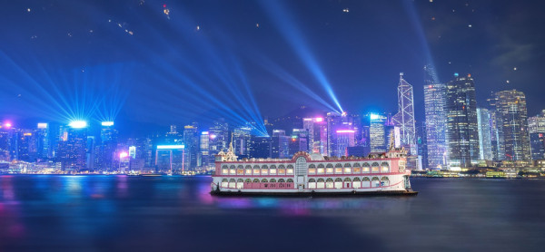 【大話「東」遊】秋冬盛宴：維港遊與蛇宴的奇幻之旅 