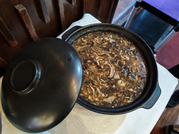 【大話「東」遊】秋冬盛宴：維港遊與蛇宴的奇幻之旅 