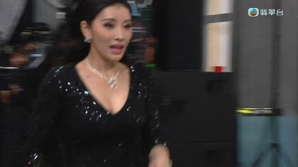 自駕德島｜郭珮文IG發放絕密泳裝福利圖 粉絲睇到嘩嘩聲：班攝影師好幸福 