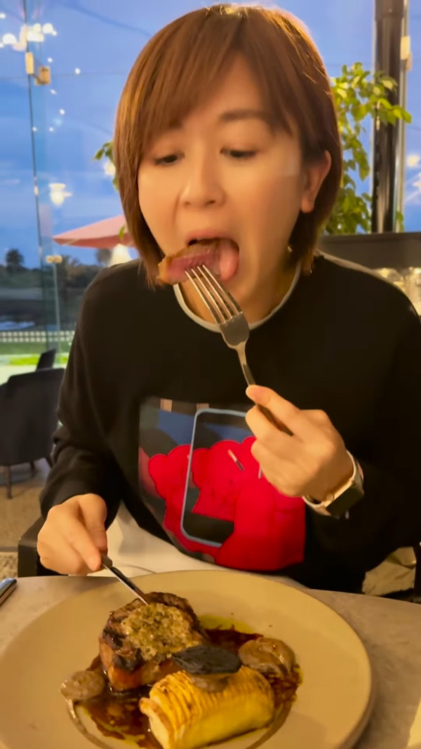 前TVB花旦曬新髮型被讚回春廿年 「童顏天花板」2年前移民紐西蘭